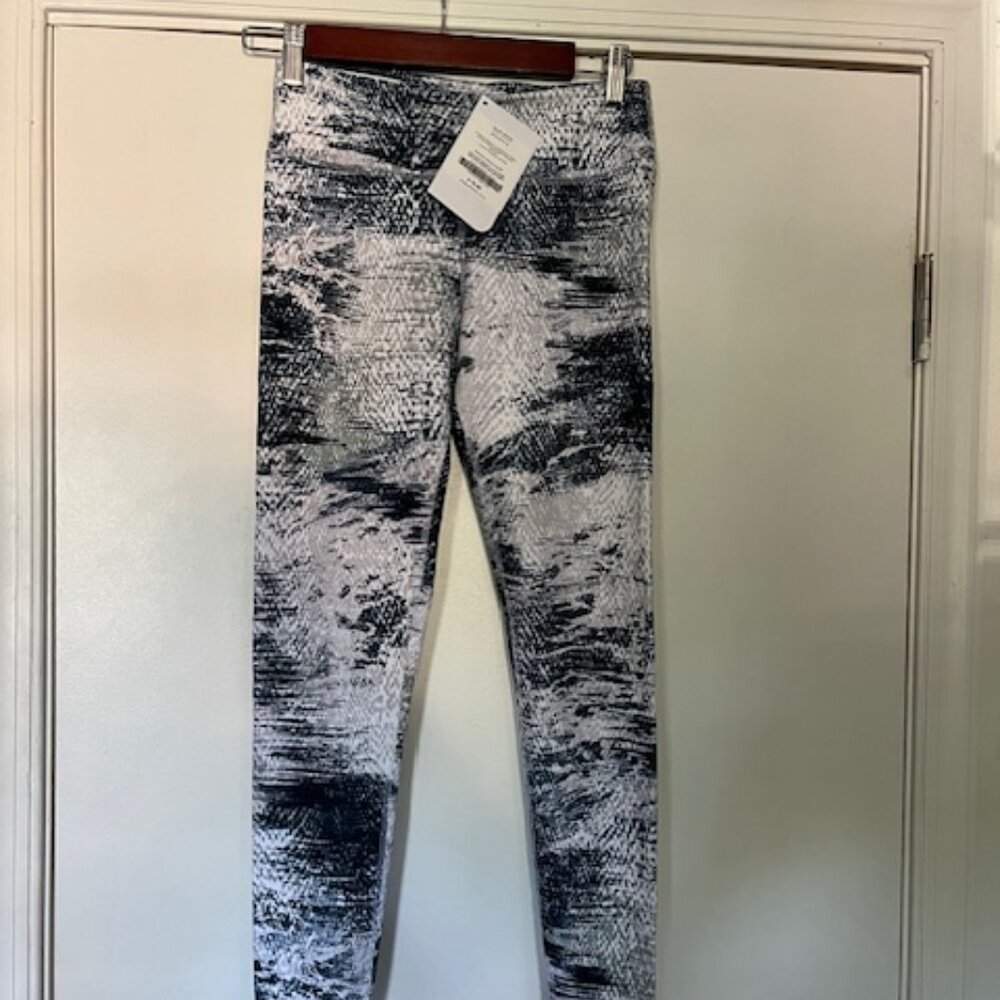Fabletics Women's XS Leggings - NWT!